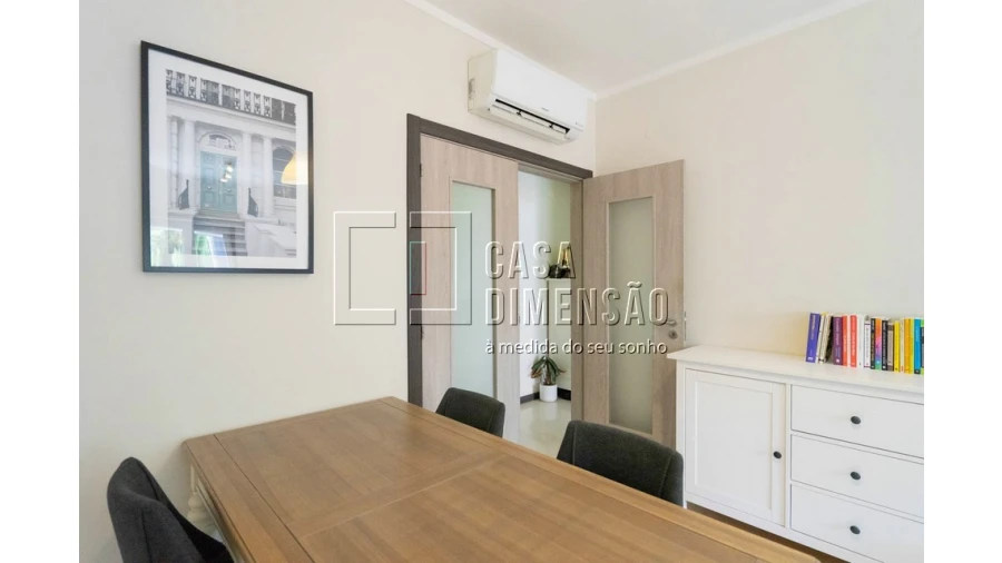 Apartamento T1 para Venda em Carnaxide e Queijas Foto 18