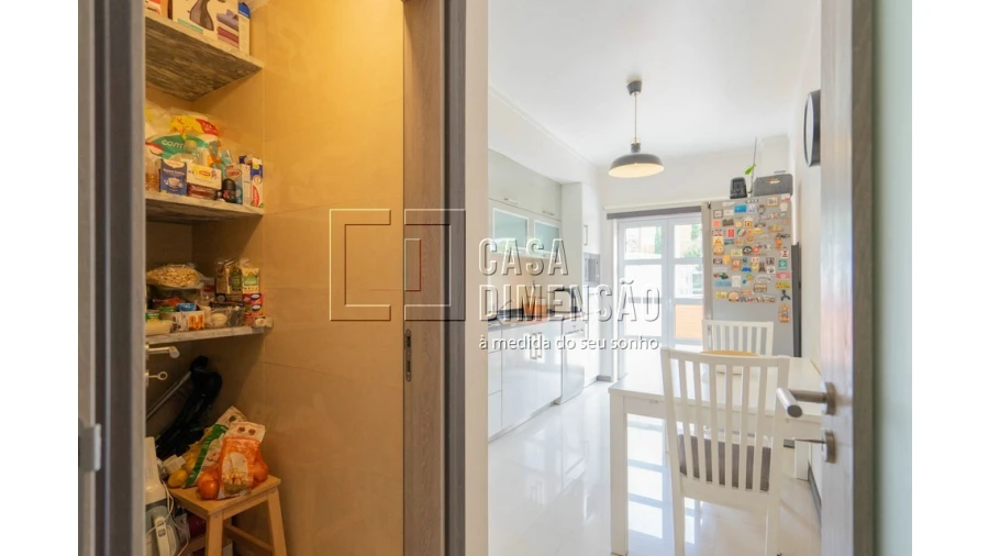 Apartamento T1 para Venda em Carnaxide e Queijas Foto 20