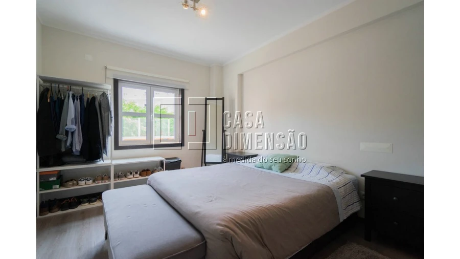Apartamento T1 para Venda em Carnaxide e Queijas Foto 35