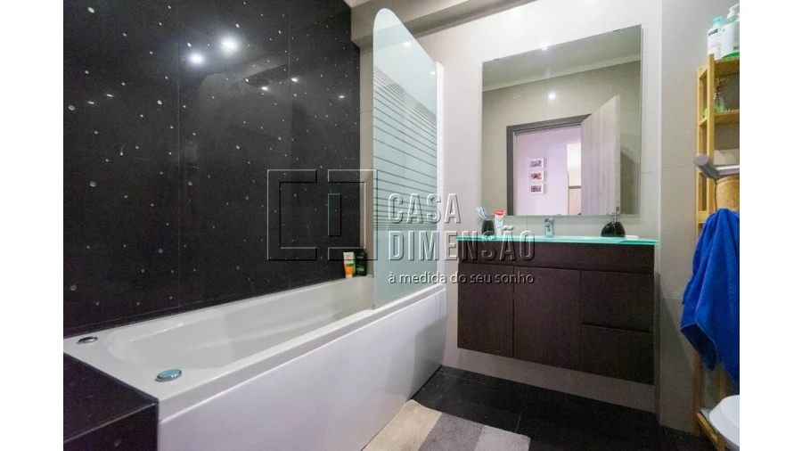 Apartamento T1 para Venda em Carnaxide e Queijas Foto 43