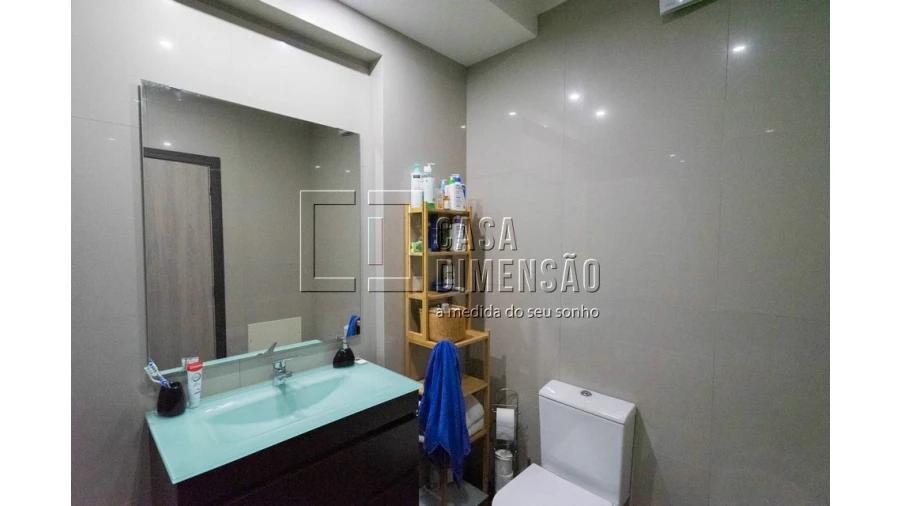 Apartamento T1 para Venda em Carnaxide e Queijas Foto 44