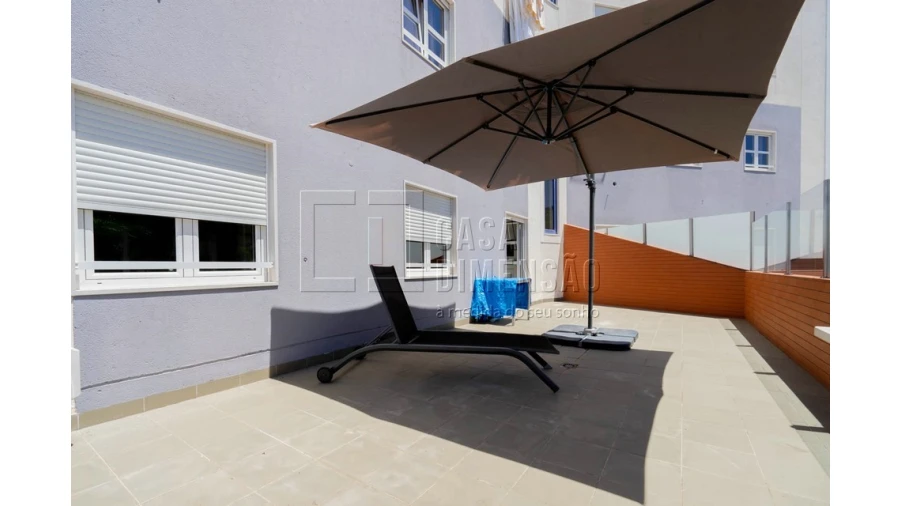 Apartamento T1 para Venda em Carnaxide e Queijas Foto 55