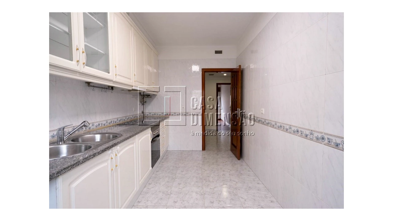 Apartamento T2 para Venda em Barcarena Foto 8
