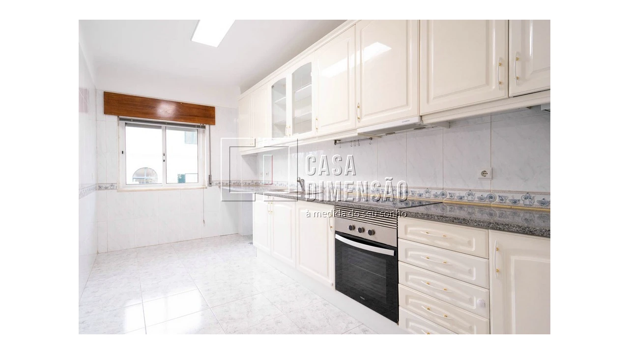 Apartamento T2 para Venda em Barcarena Foto 1