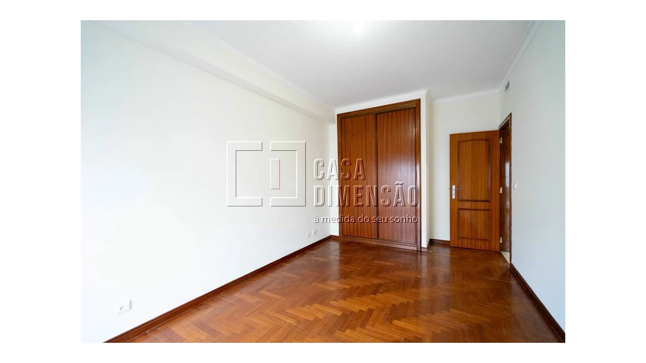 Apartamento T2 para Venda em Barcarena Foto 18