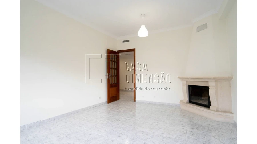 Apartamento T2 para Venda em Barcarena Foto 6