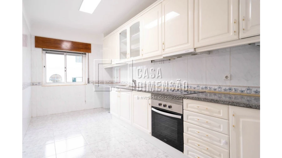 Apartamento T2 para Venda em Barcarena Foto 1