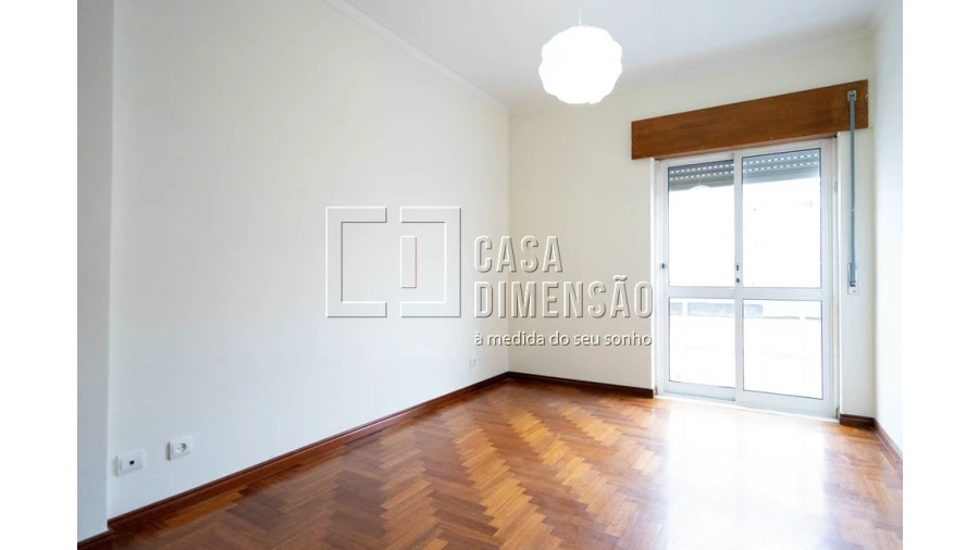 Apartamento T2 para Venda em Barcarena Foto 13