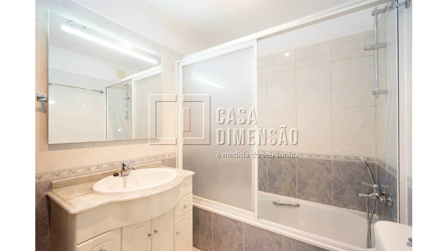 Apartamento T2 para Venda em Barcarena Foto 12