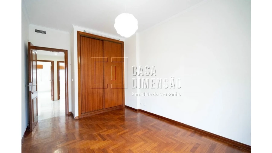 Apartamento T2 para Venda em Barcarena Foto 15