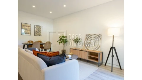Apartamento T3 para Venda em Benfica