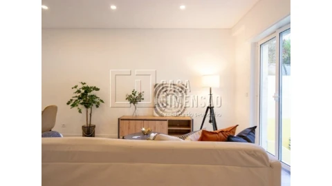 Apartamento T3 para Venda em Benfica