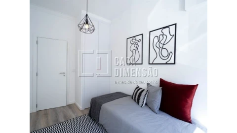 Apartamento T3 para Venda em Benfica