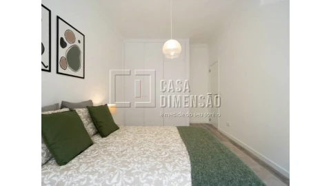 Apartamento T3 para Venda em Benfica