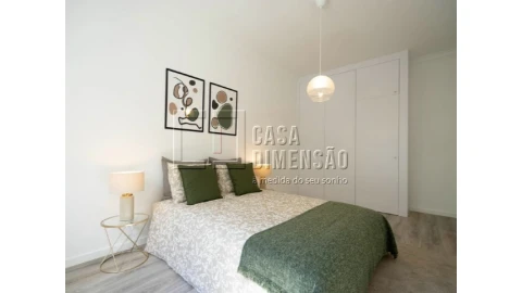 Apartamento T3 para Venda em Benfica
