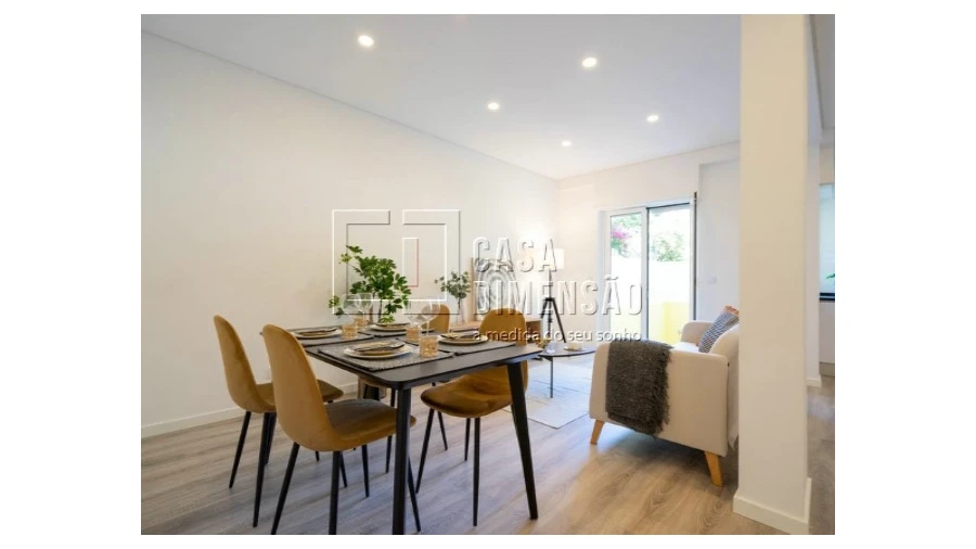 Apartamento T3 para Venda em Benfica Foto 2