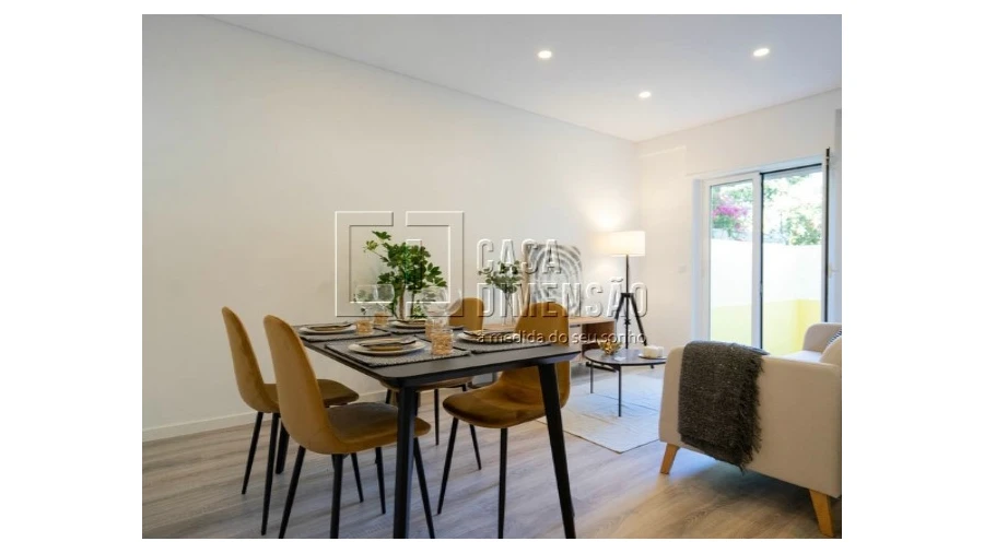 Apartamento T3 para Venda em Benfica Foto 3