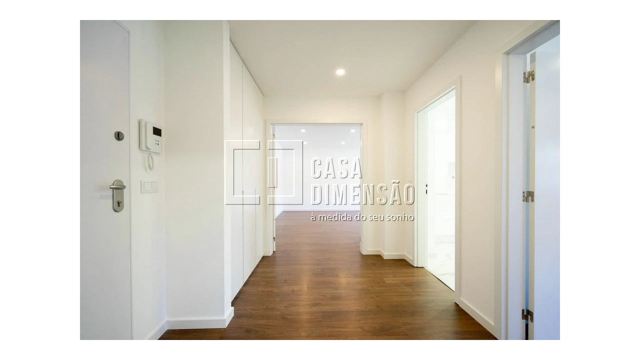 Apartamento T1 para Venda em Carnaxide e Queijas Foto 3