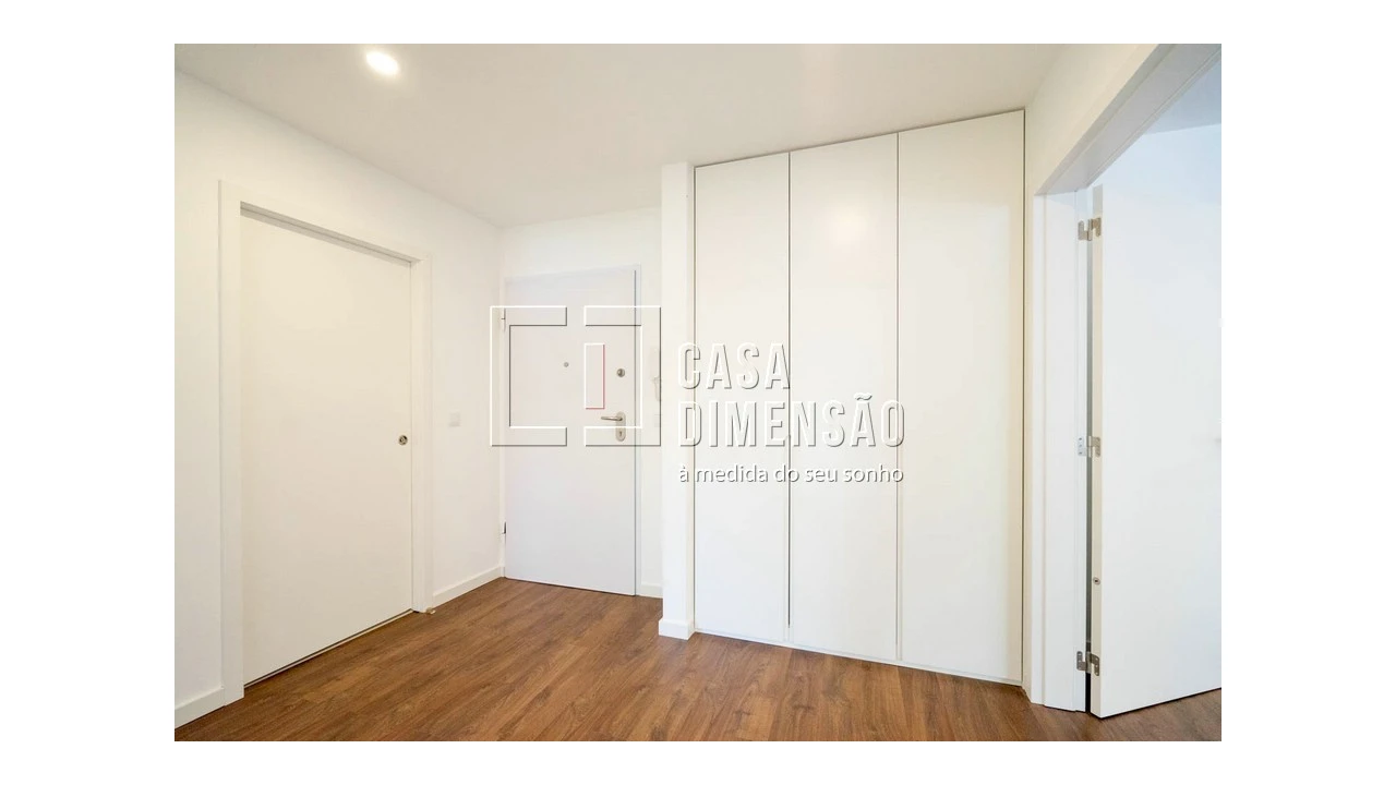 Apartamento T1 para Venda em Carnaxide e Queijas Foto 5