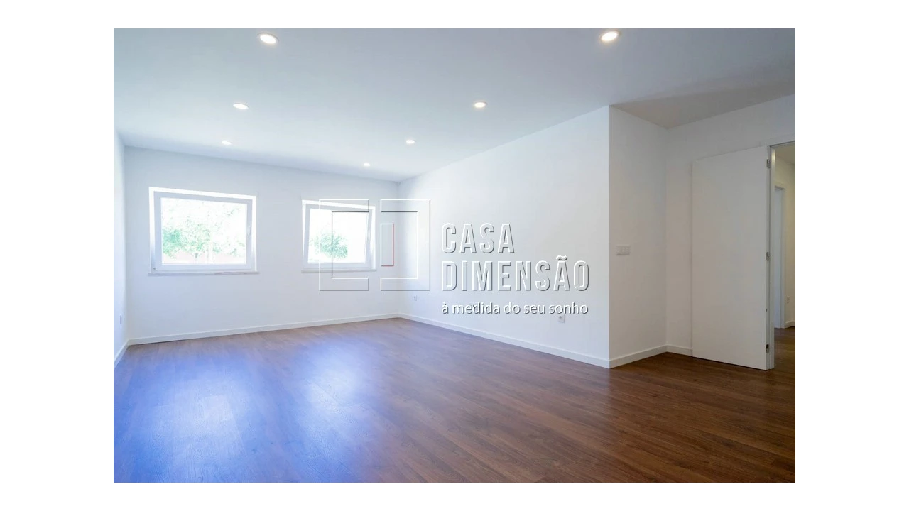 Apartamento T1 para Venda em Carnaxide e Queijas Foto 8