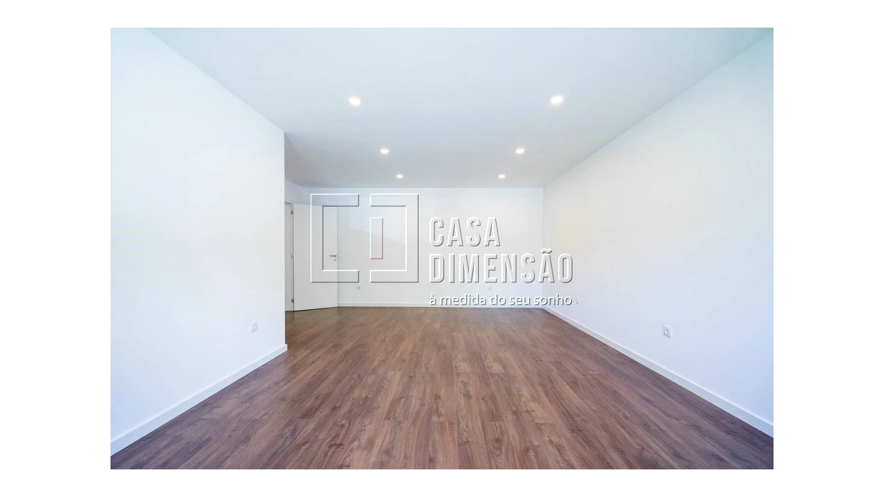 Apartamento T1 para Venda em Carnaxide e Queijas Foto 9