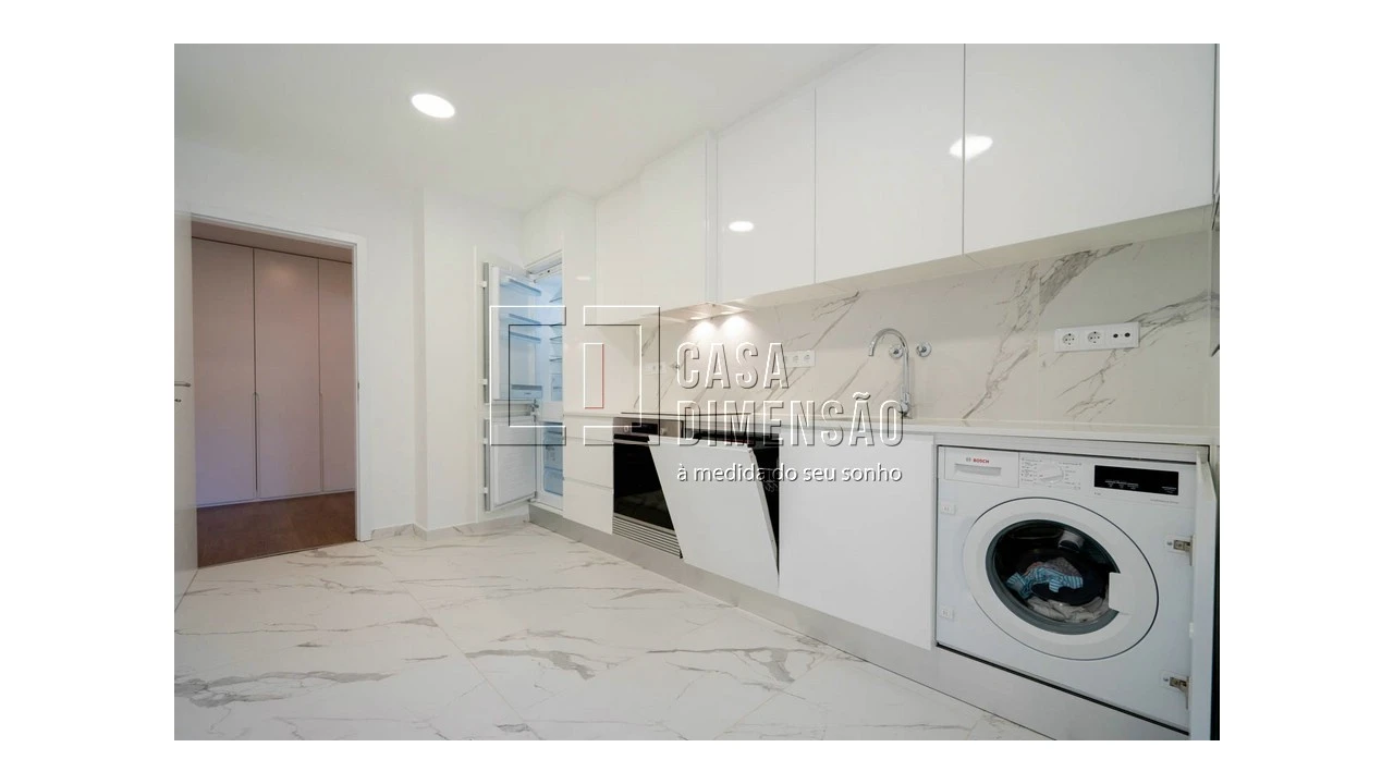 Apartamento T1 para Venda em Carnaxide e Queijas Foto 18