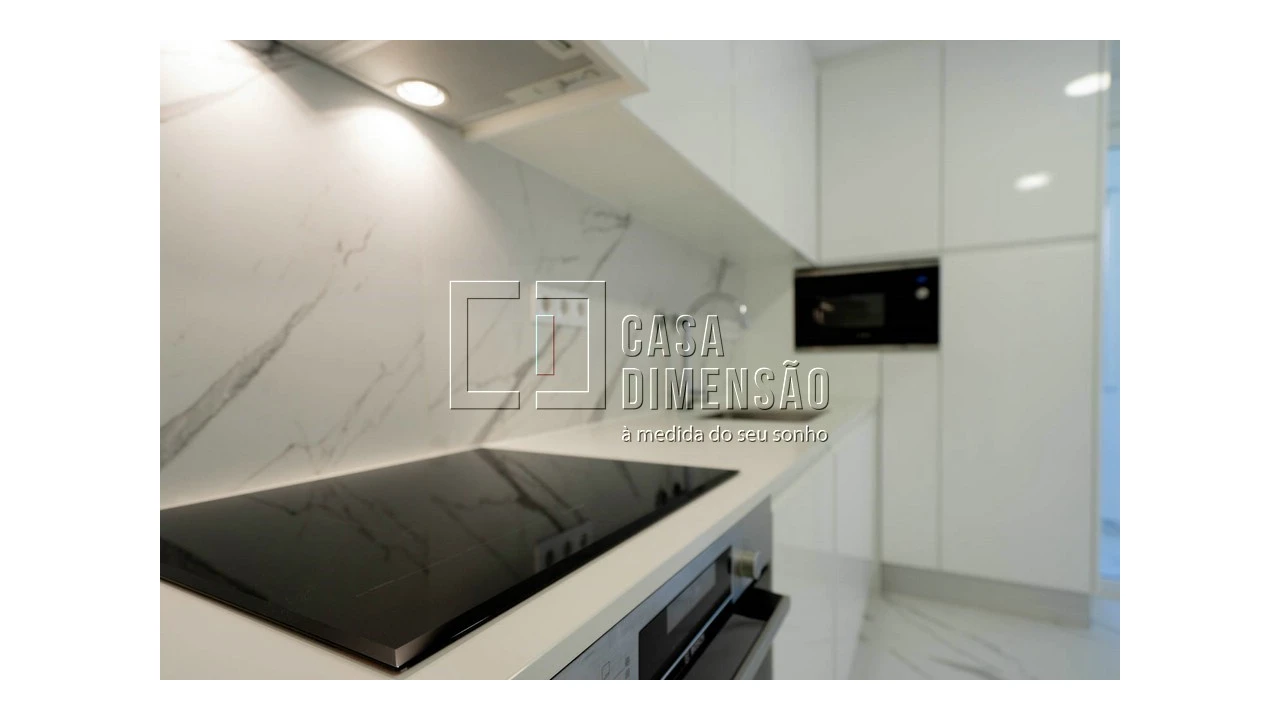 Apartamento T1 para Venda em Carnaxide e Queijas Foto 19