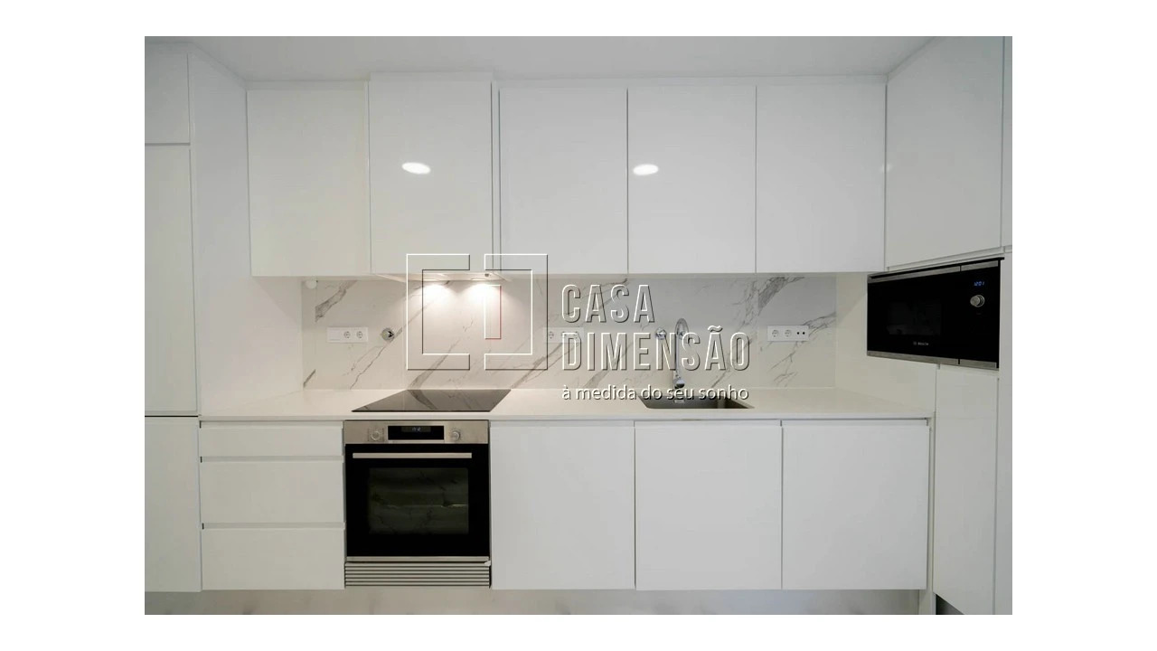 Apartamento T1 para Venda em Carnaxide e Queijas Foto 20