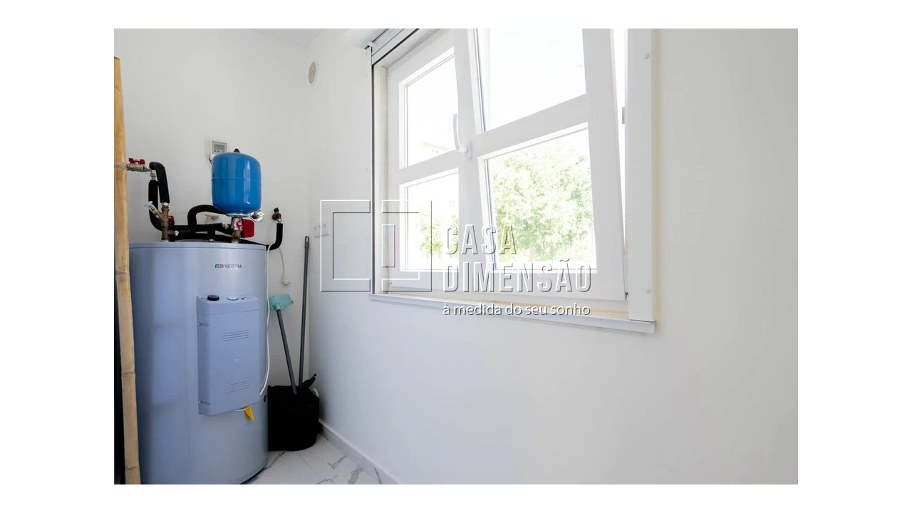 Apartamento T1 para Venda em Carnaxide e Queijas Foto 21