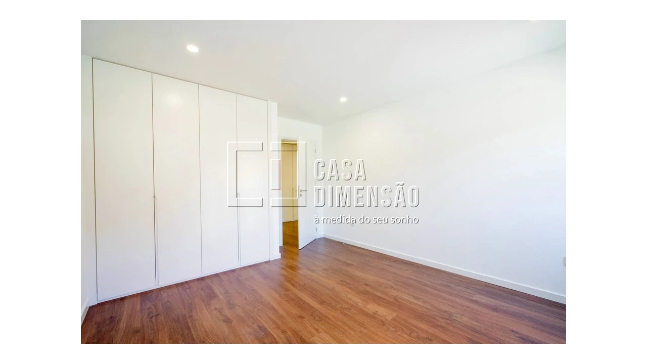 Apartamento T1 para Venda em Carnaxide e Queijas Foto 25