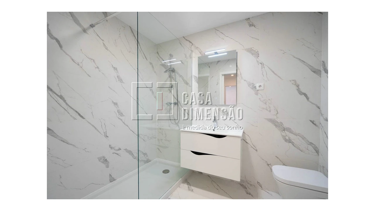 Apartamento T1 para Venda em Carnaxide e Queijas Foto 29