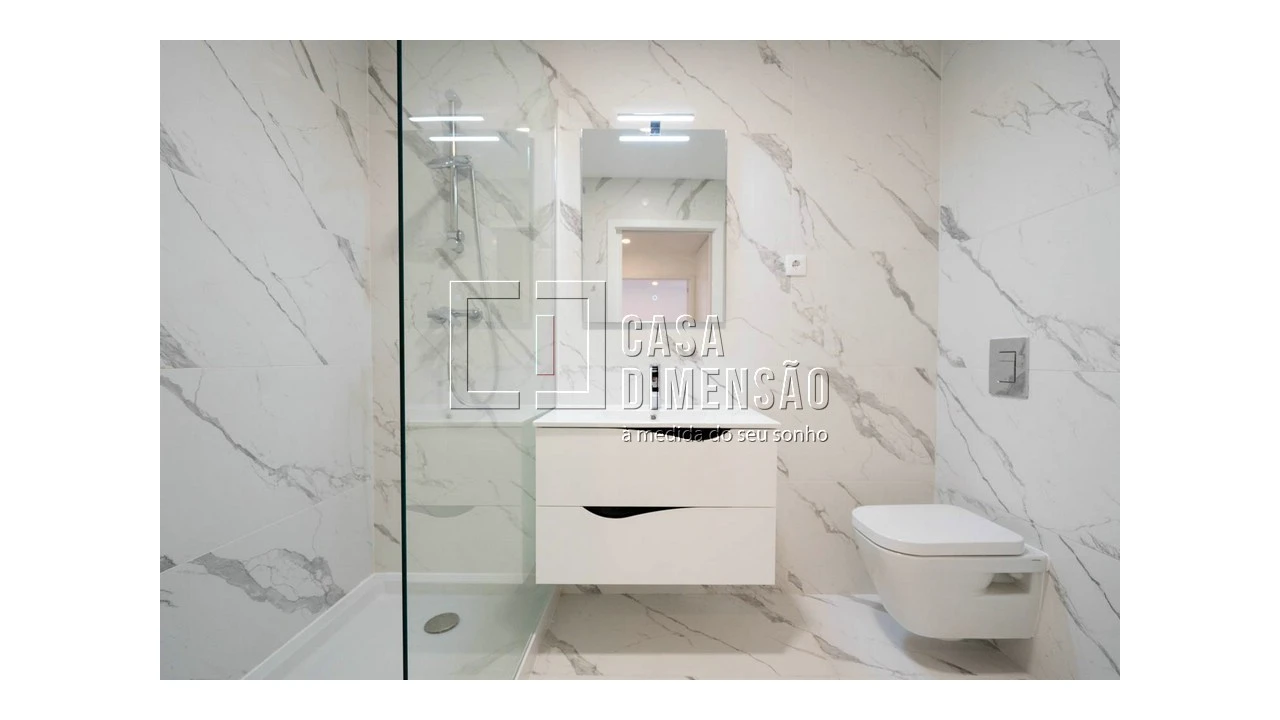Apartamento T1 para Venda em Carnaxide e Queijas Foto 30