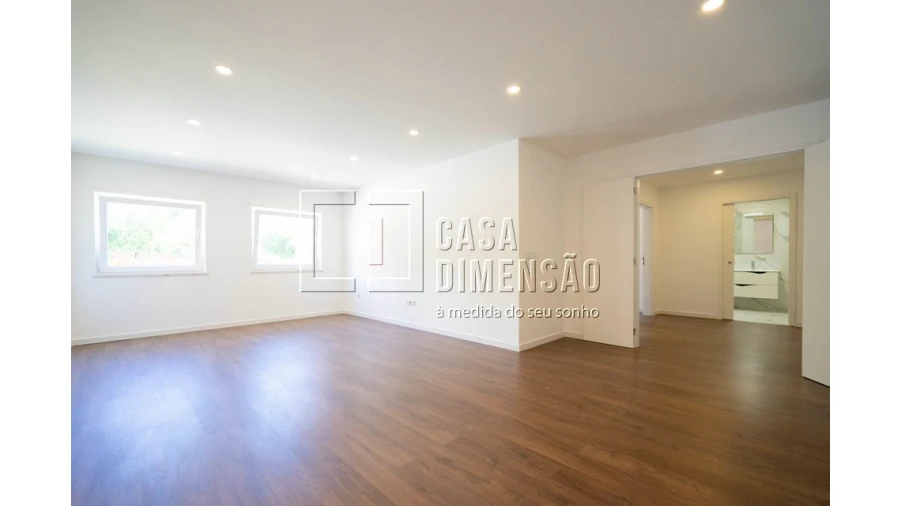 Apartamento T1 para Venda em Carnaxide e Queijas
