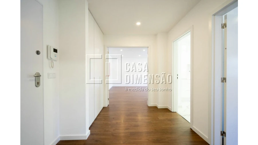Apartamento T1 para Venda em Carnaxide e Queijas Foto 3