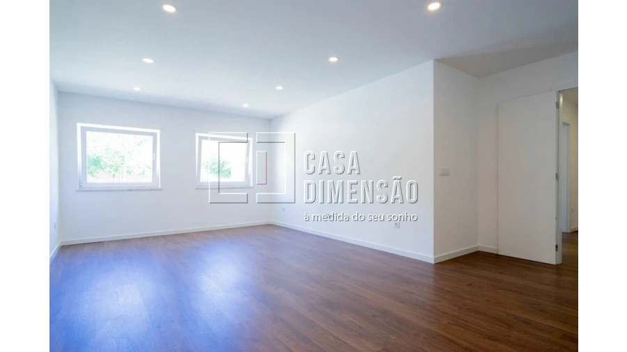 Apartamento T1 para Venda em Carnaxide e Queijas Foto 8