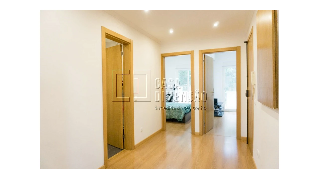 Apartamento T2 para Venda em Algés, Linda-A-Velha e Cruz Quebrada-Dafundo Foto 3