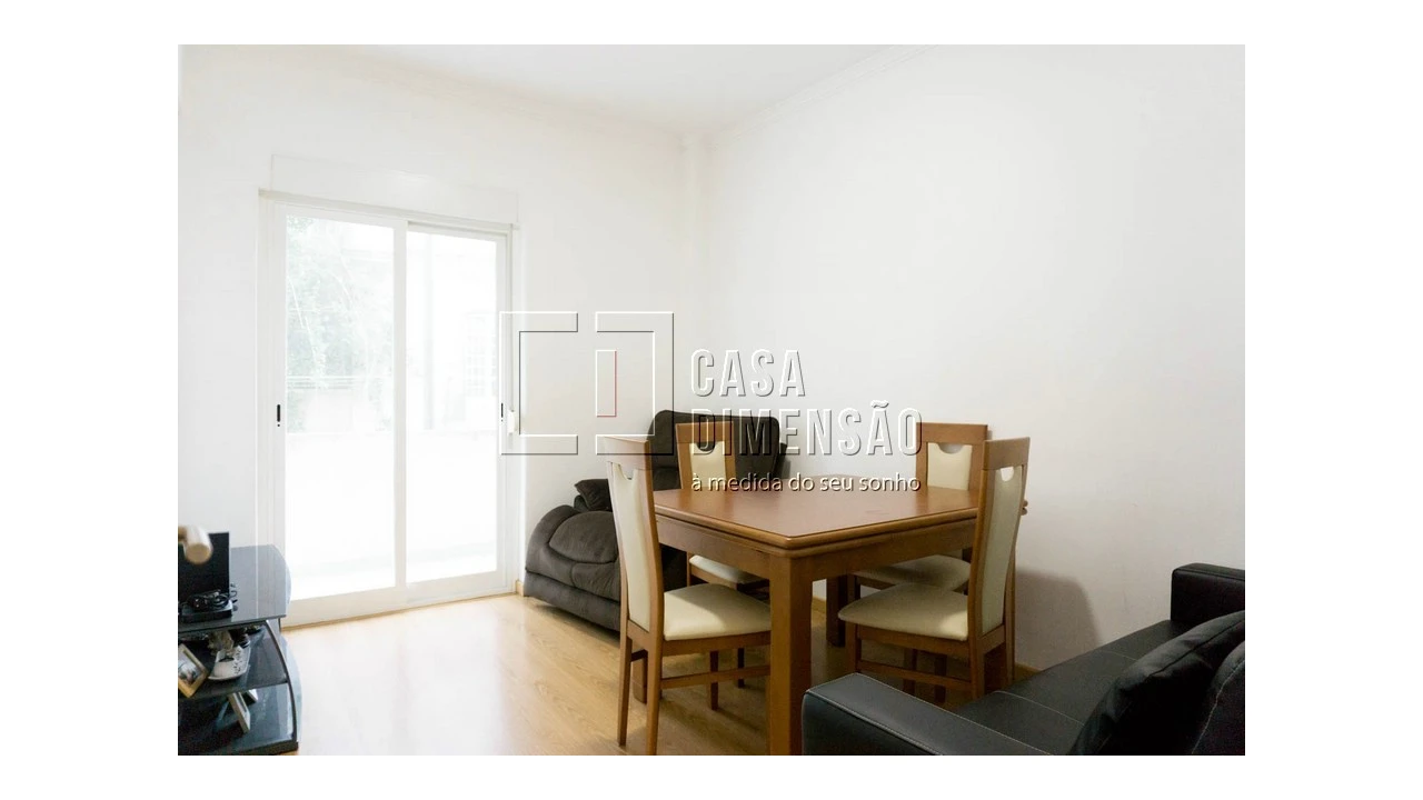 Apartamento T2 para Venda em Algés, Linda-A-Velha e Cruz Quebrada-Dafundo Foto 5