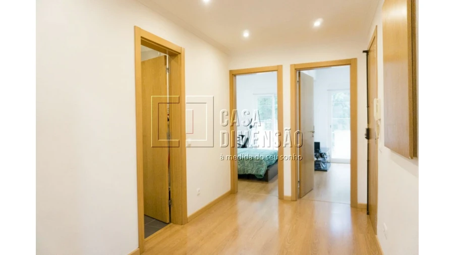 Apartamento T2 para Venda em Algés, Linda-A-Velha e Cruz Quebrada-Dafundo Foto 3