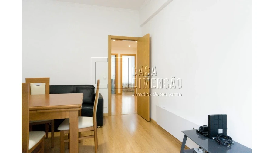 Apartamento T2 para Venda em Algés, Linda-A-Velha e Cruz Quebrada-Dafundo Foto 6