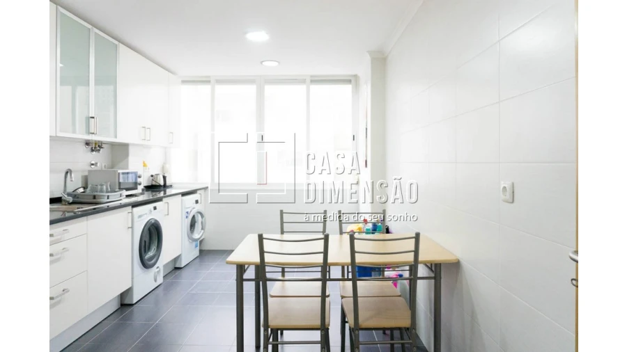 Apartamento T2 para Venda em Algés, Linda-A-Velha e Cruz Quebrada-Dafundo Foto 9