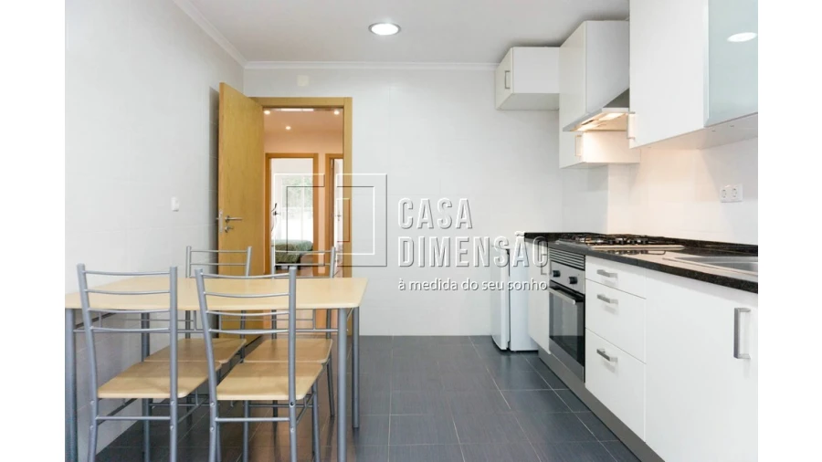 Apartamento T2 para Venda em Algés, Linda-A-Velha e Cruz Quebrada-Dafundo Foto 11