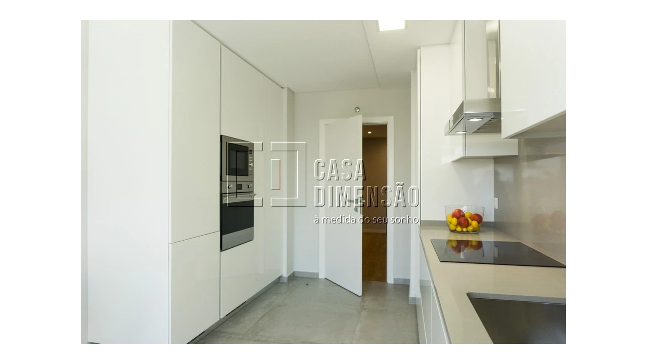 Apartamento T3 para Venda em Carnaxide e Queijas Foto 34
