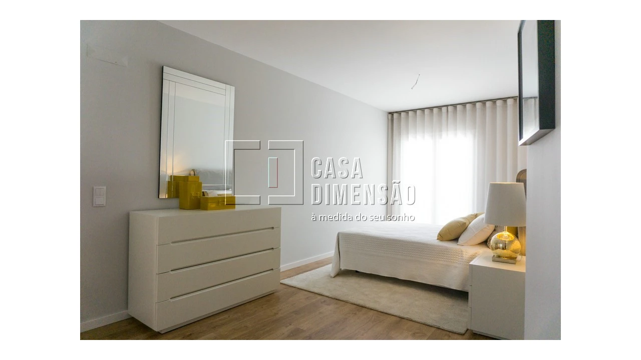 Apartamento T3 para Venda em Carnaxide e Queijas Foto 56