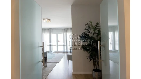 Apartamento T3 para Venda em Carnaxide e Queijas
