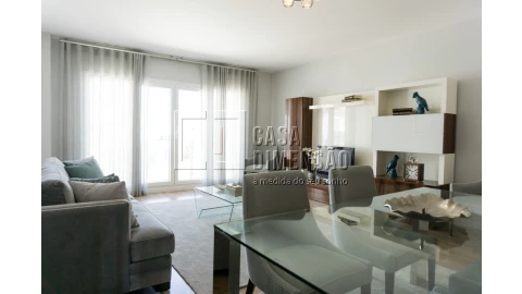 Apartamento T3 para Venda em Carnaxide e Queijas