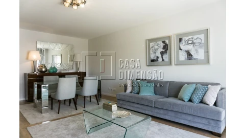 Apartamento T3 para Venda em Carnaxide e Queijas
