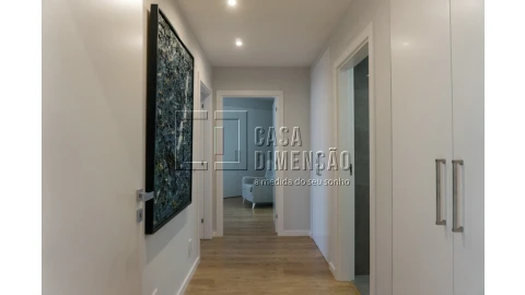 Apartamento T3 para Venda em Carnaxide e Queijas