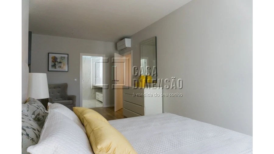 Apartamento T3 para Venda em Carnaxide e Queijas Foto 59