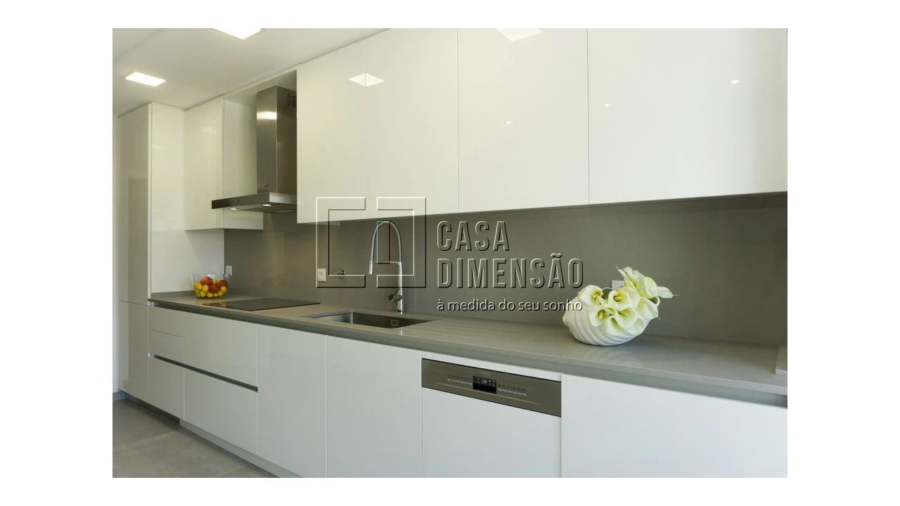 Apartamento T2 para Venda em Carnaxide e Queijas Foto 32