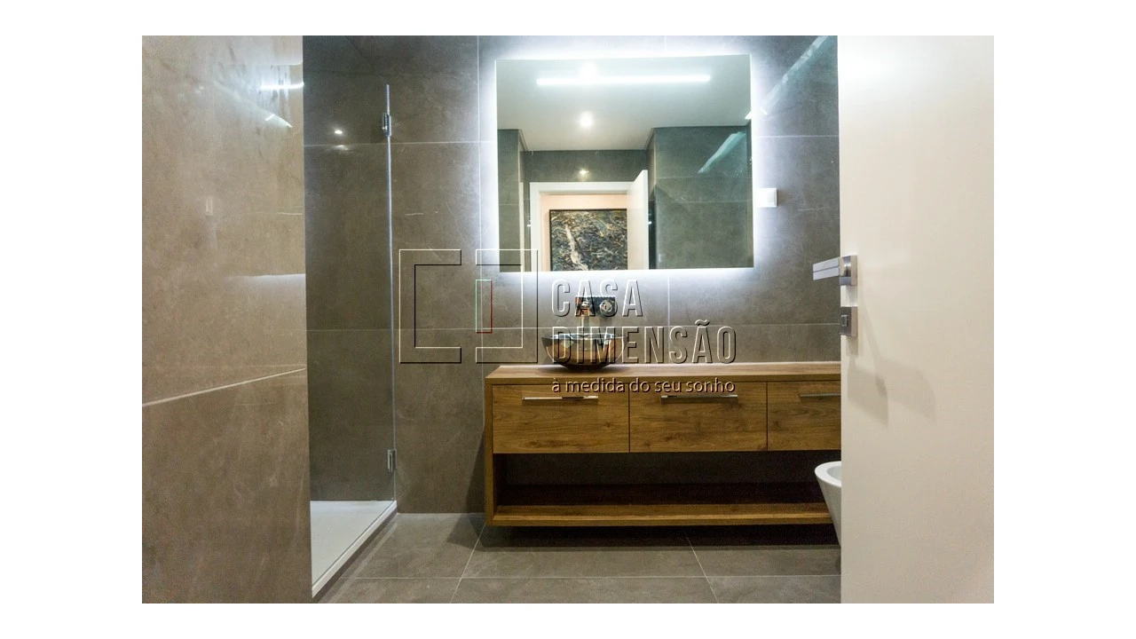 Apartamento T2 para Venda em Carnaxide e Queijas Foto 38